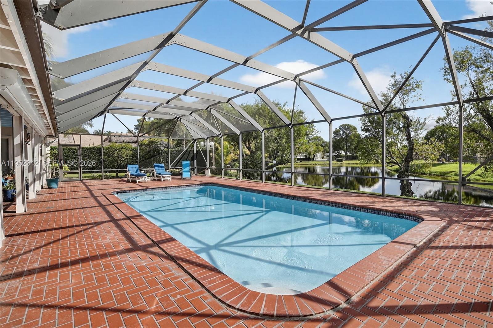 8704 Mahogany Ave, Plantation FL 33324 photo 3