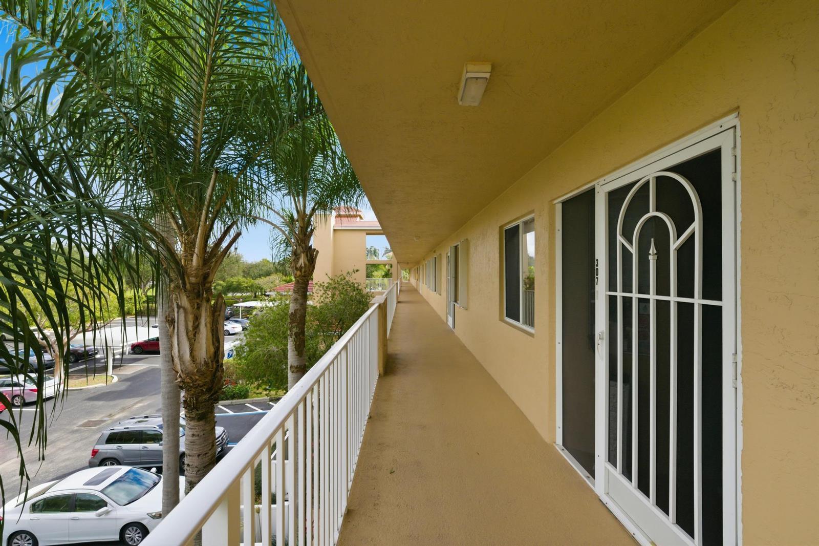 5746 Crystal Shores Drive # 307, Boynton Beach FL 33437 photo 2