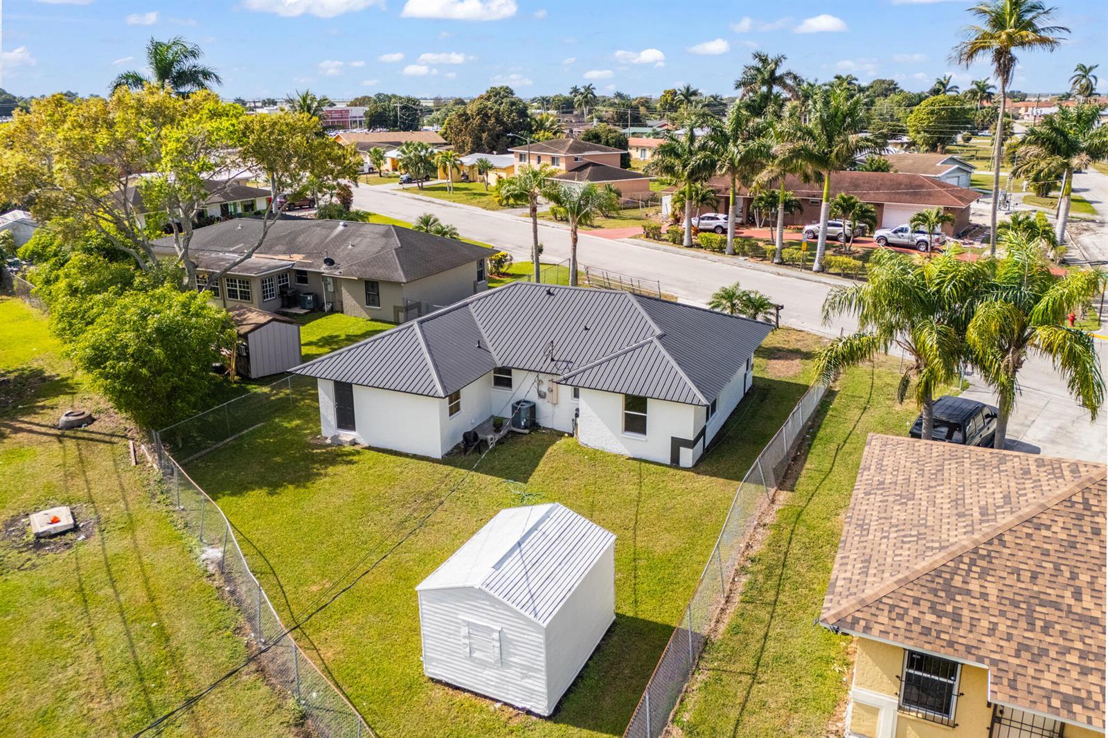 603 SW 10th Street, Belle Glade FL 33430 photo 4