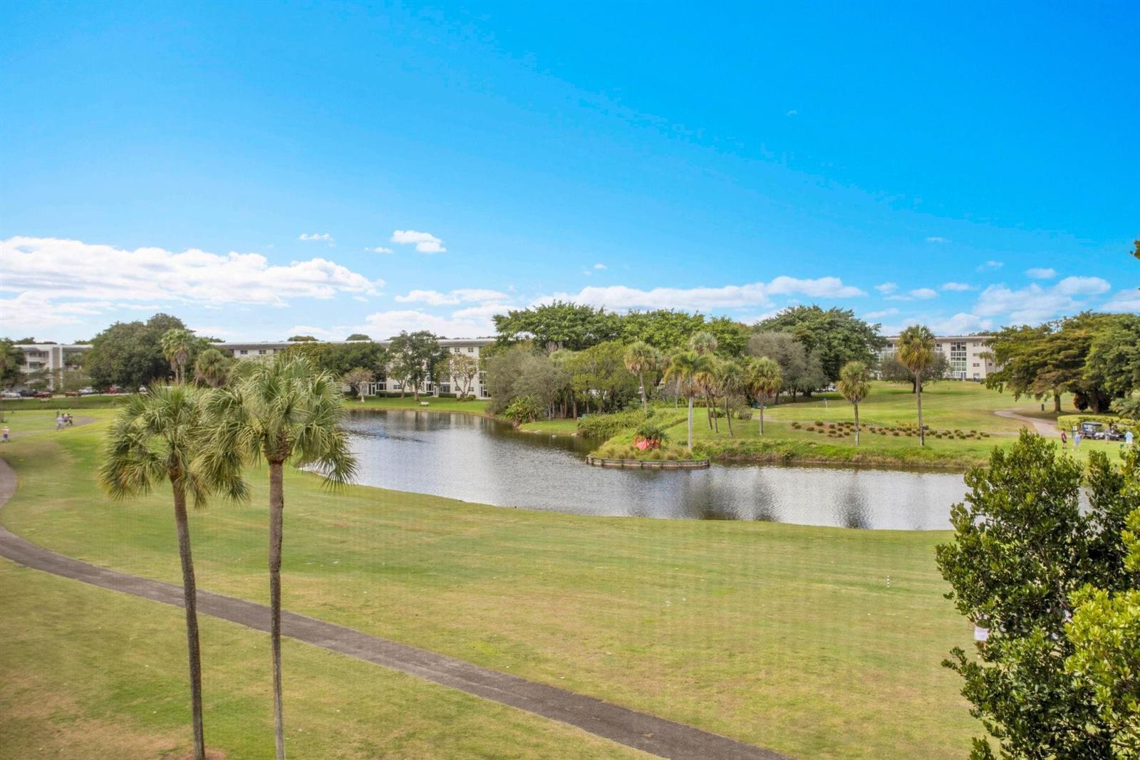 4402 Martinique Court # M4, Coconut Creek FL 33066 photo 2