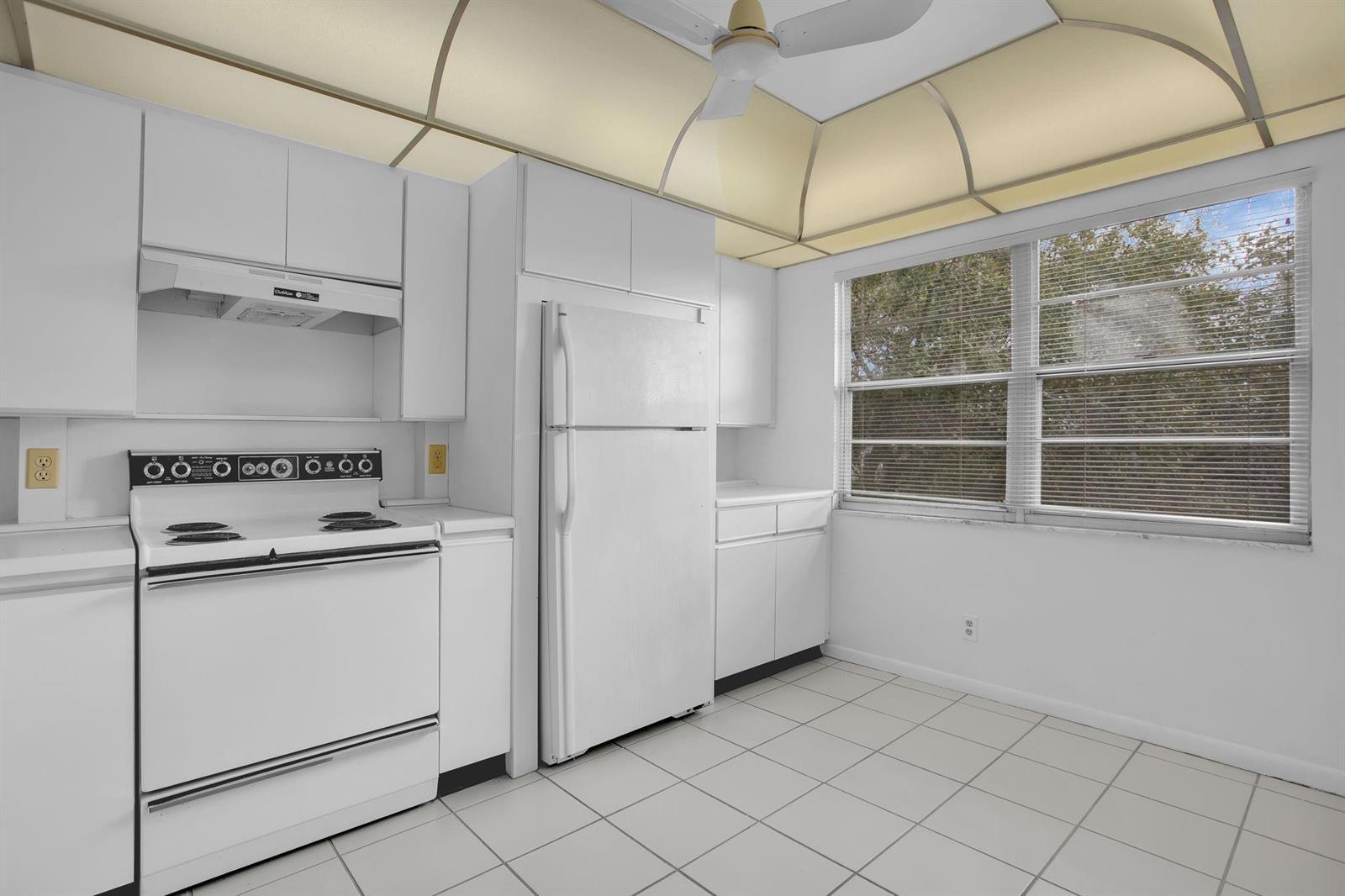 4402 Martinique Court # M4, Coconut Creek FL 33066 photo 4