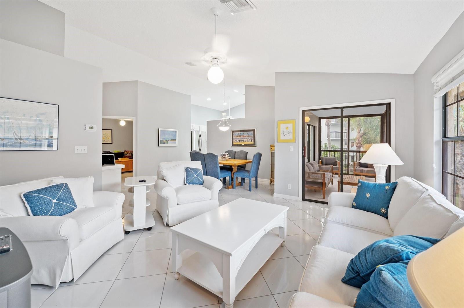 3258 Jog Park Drive, FL 33467 photo 2