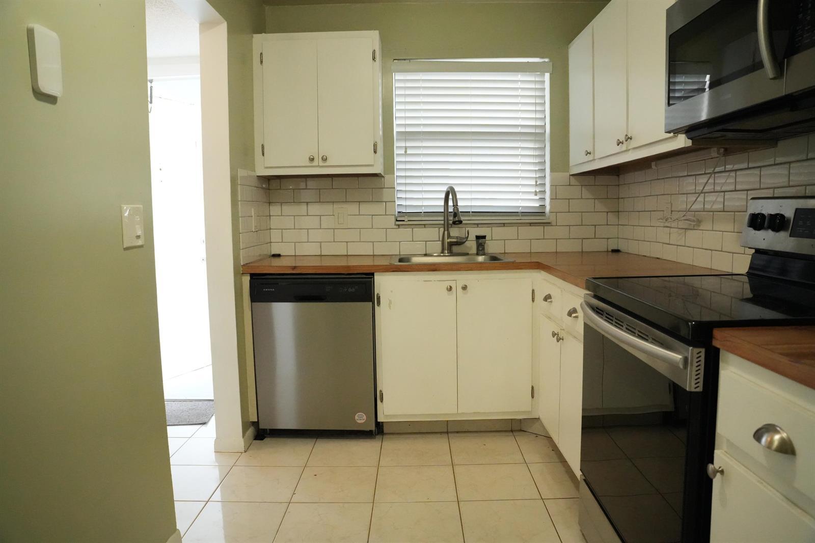 4640 Lucerne Lakes Boulevard W # 508, Lake Worth FL 33467 photo 3