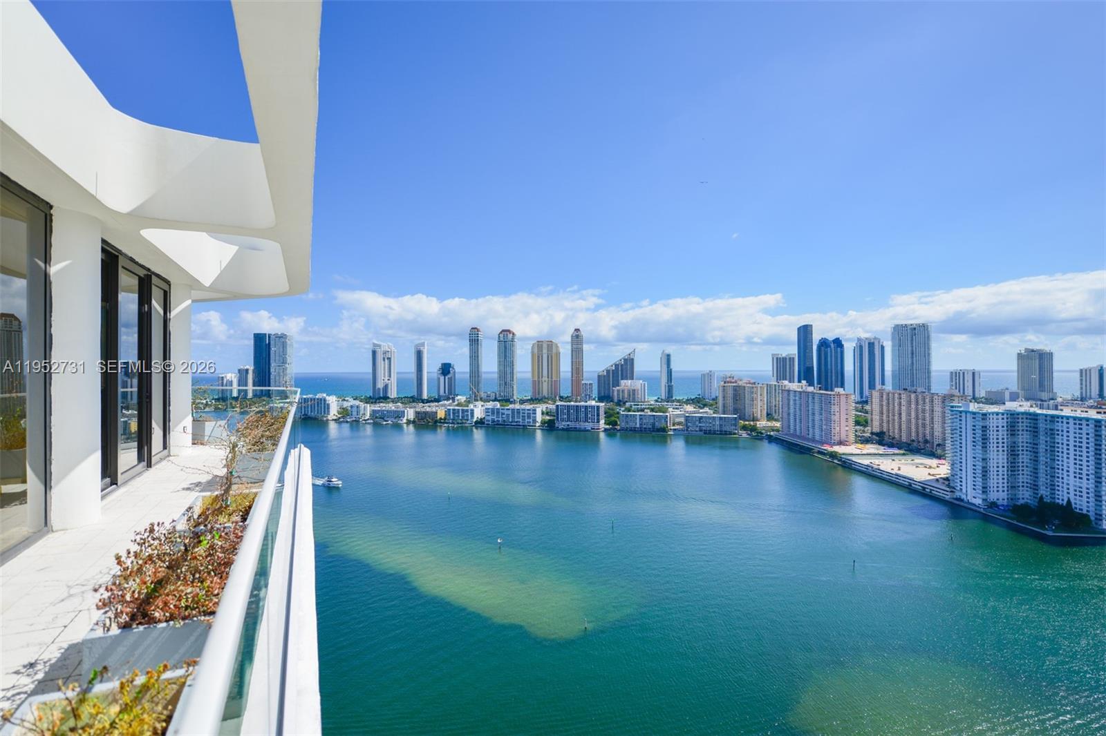 2800 Island Blvd, Aventura FL 33160 photo 3