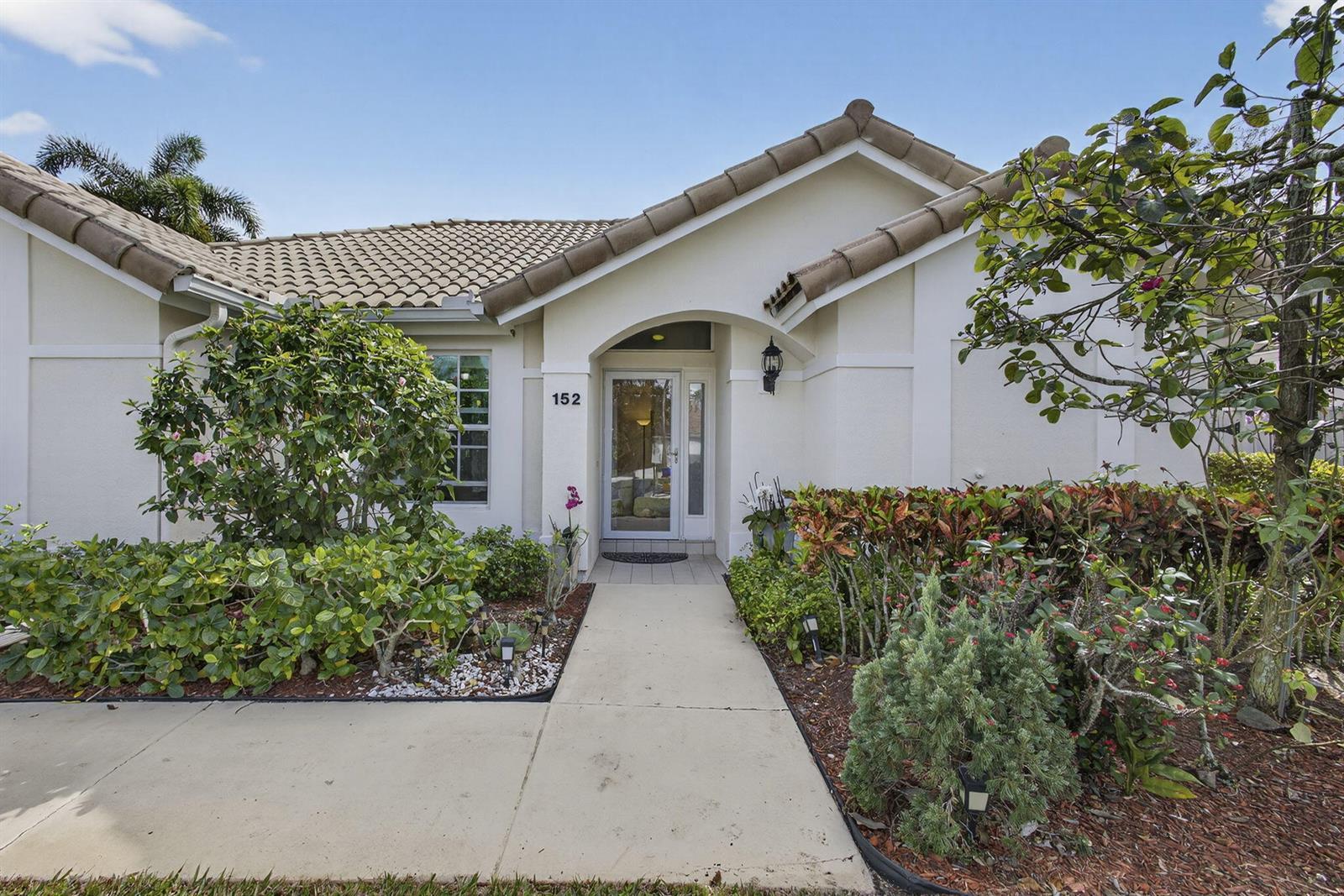 152 Eagleton Court, Palm Beach Gardens FL 33418 photo 5