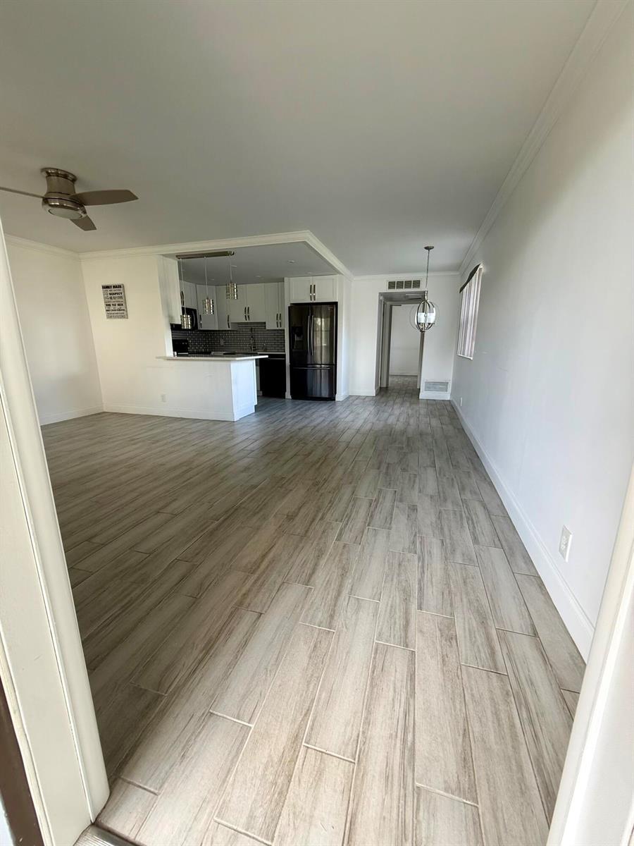 675 Brittany O, Delray Beach FL 33446 photo 2
