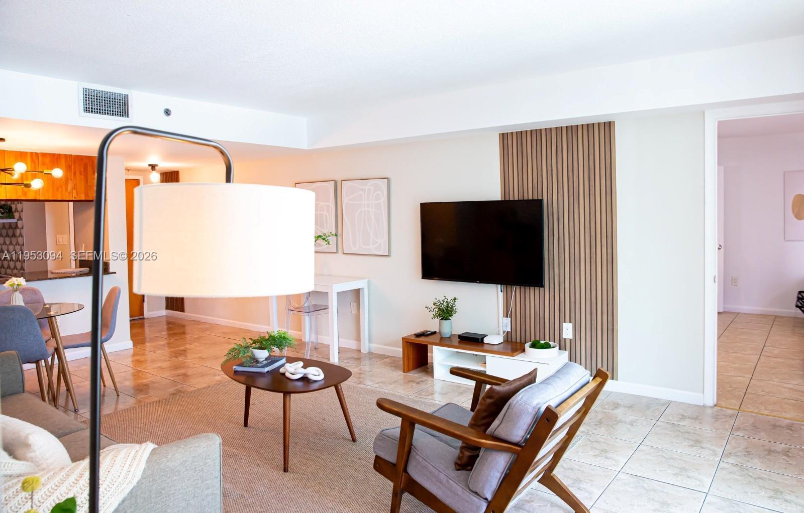 1200 Brickell Bay Dr # 3215, Miami FL 33131 photo 4
