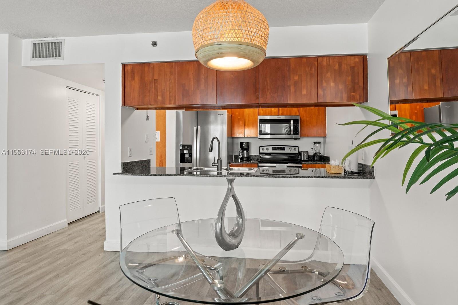 1200 Brickell Bay Dr # 2414, Miami FL 33131 photo 5