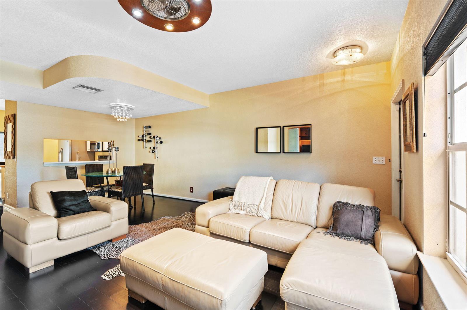 5628 NW 99th Lane, Coral Springs FL 33076 photo 5