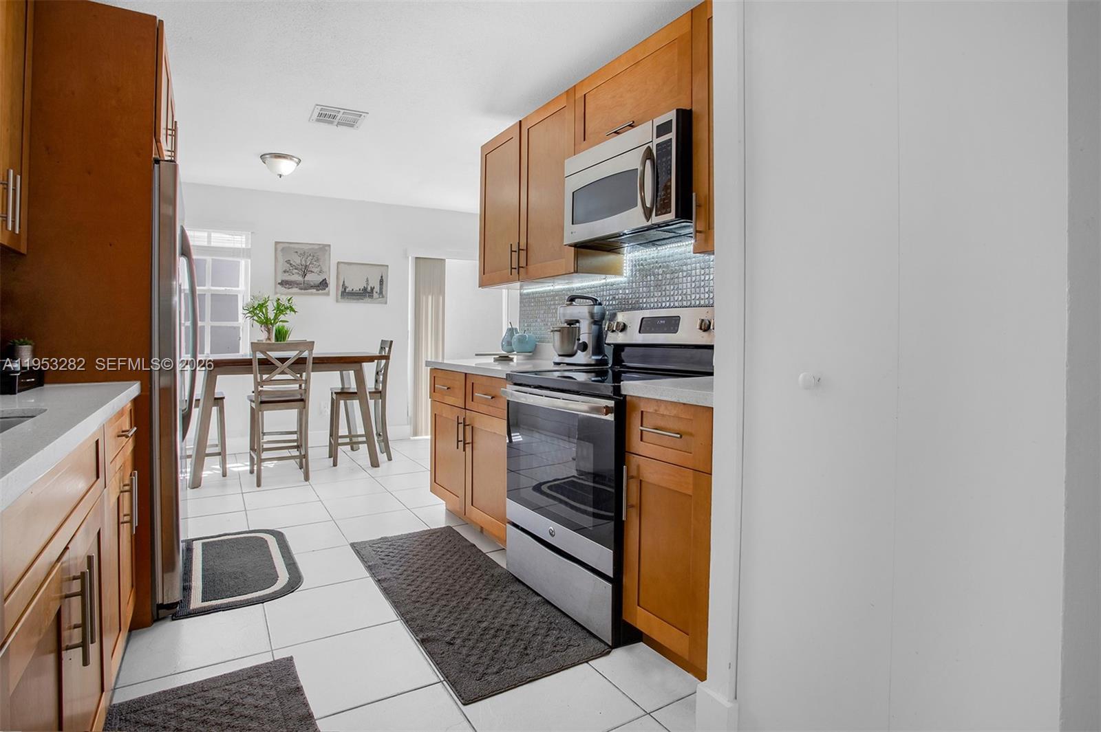 10137 SW 223rd Ter, Cutler Bay FL 33190 photo 4