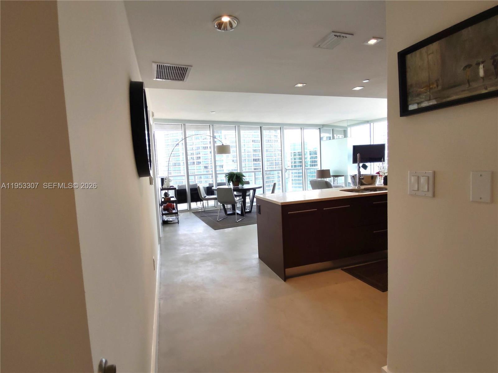 465 Brickell Ave # 4402, Miami FL 33131 photo 2