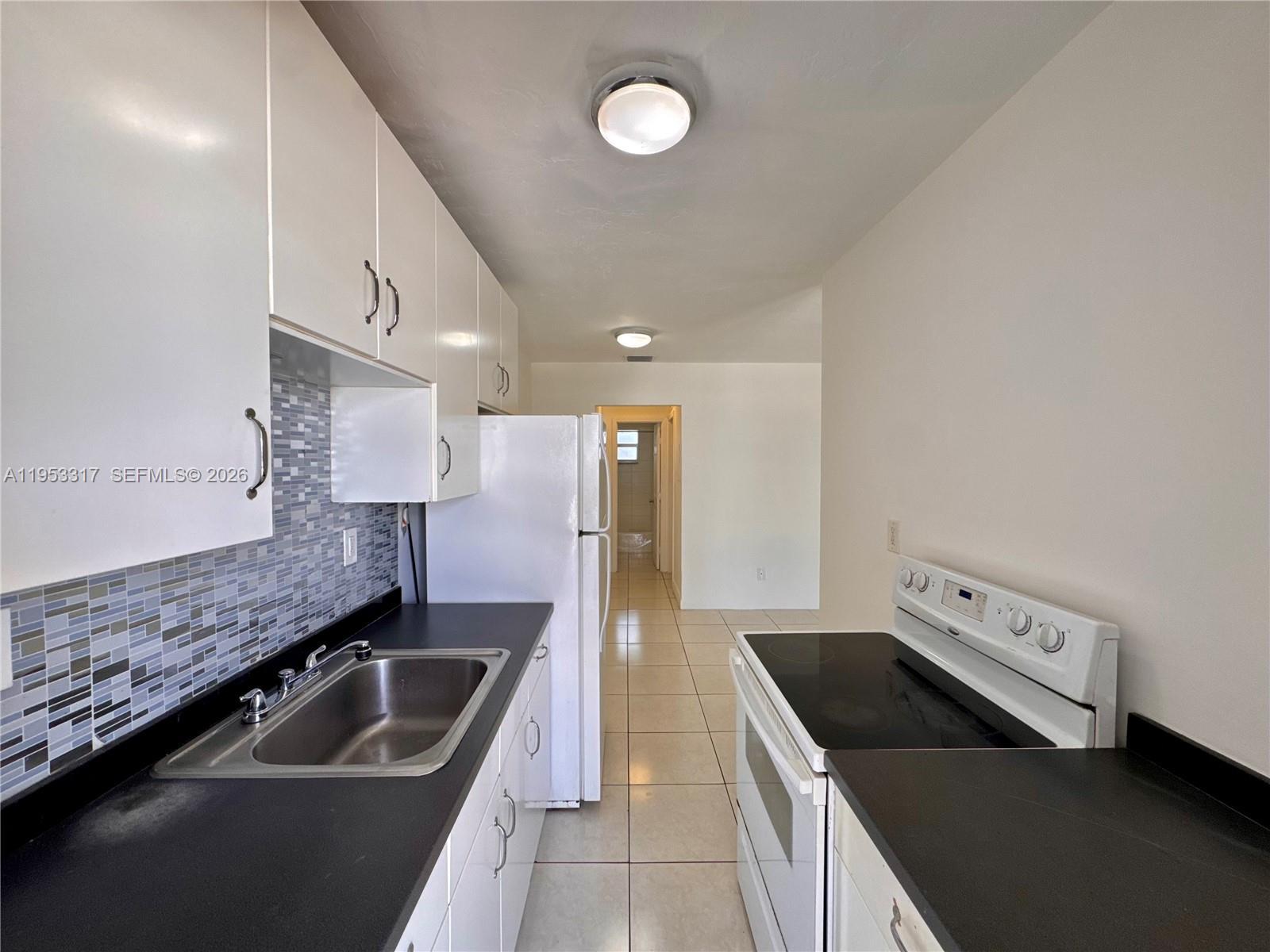 1595 NE 125th St # 6, North Miami FL 33161 photo 2