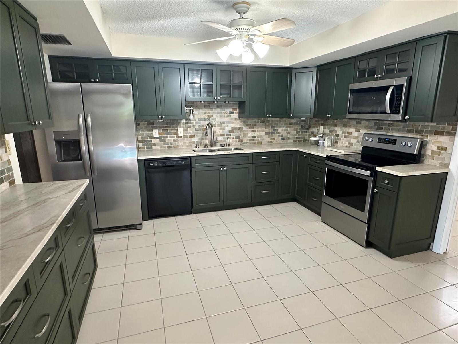 10800 SW 40th Court, Davie FL 33328 photo 4