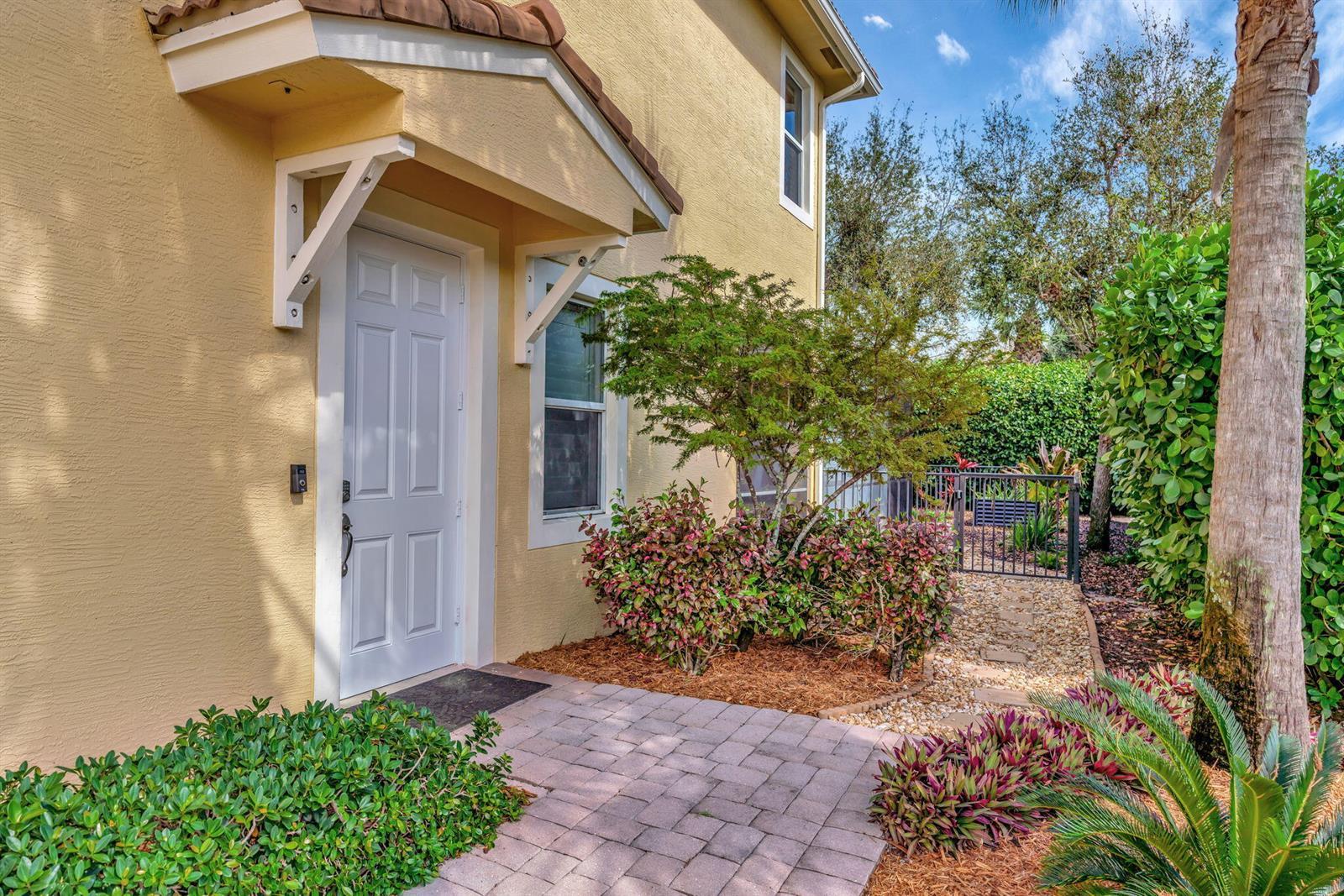 4559 Cadiz Circle, Palm Beach Gardens FL 33418 photo 2