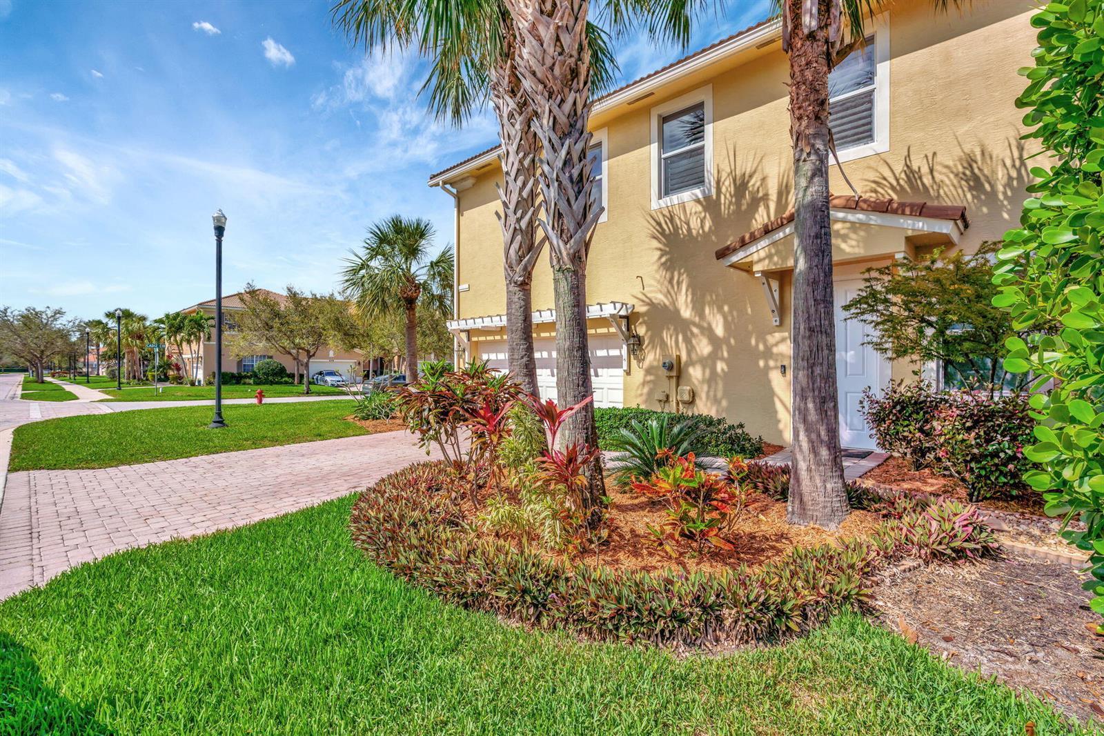 4559 Cadiz Circle, Palm Beach Gardens FL 33418