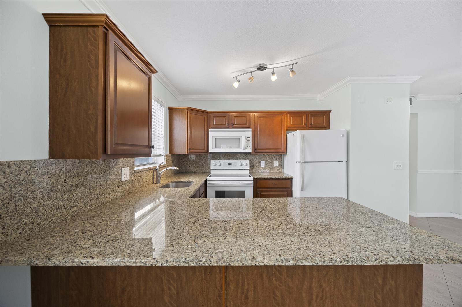 144 Canterbury F, West Palm Beach FL 33417 photo 3