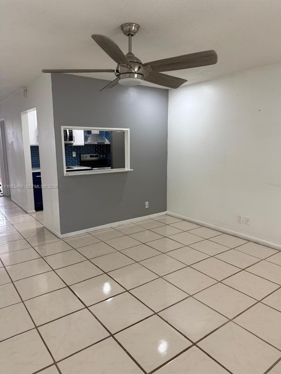 2905 Pierce St # 14, Hollywood FL 33020 photo 3
