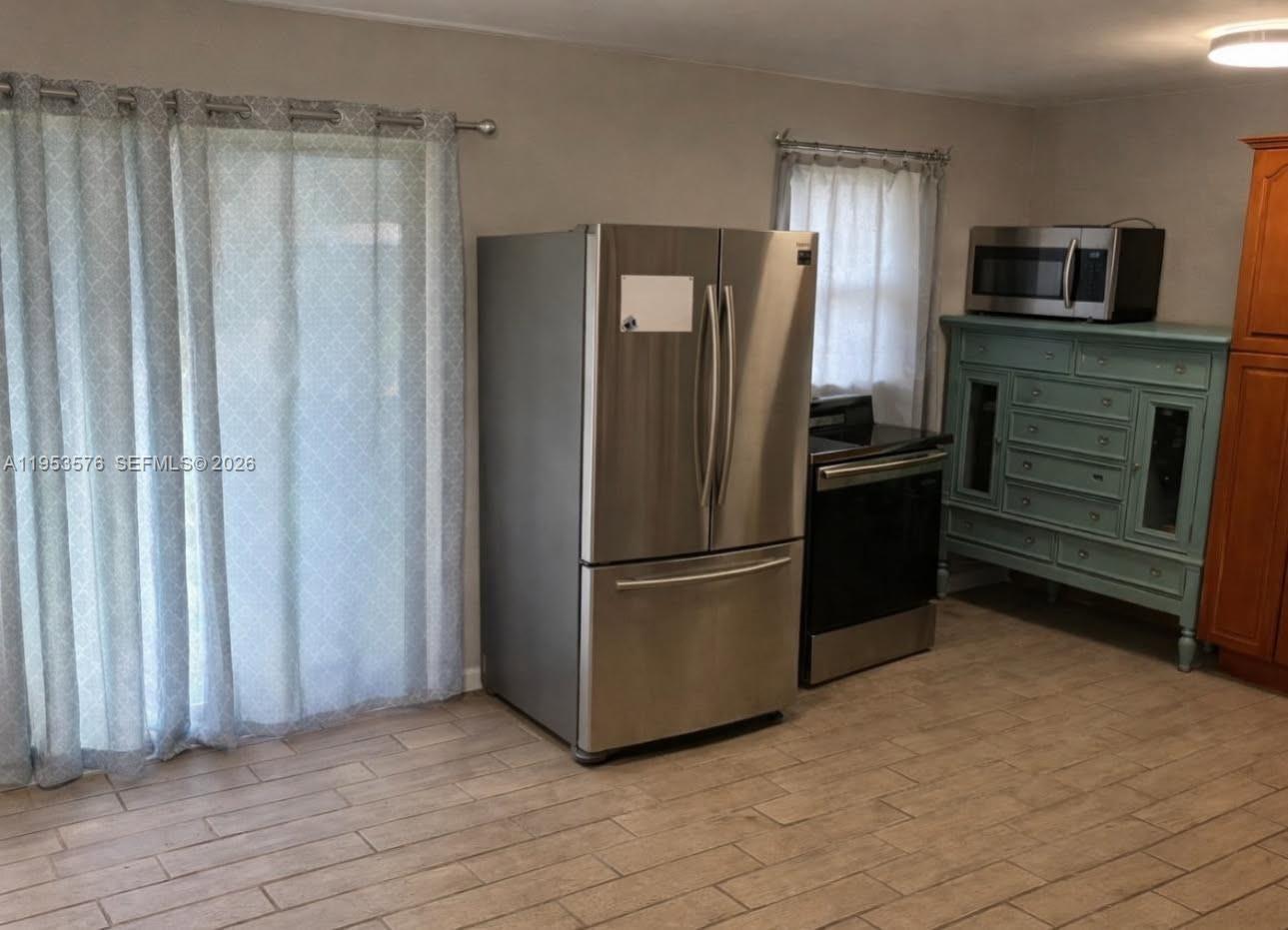 10010 SW 161st St, Miami FL 33157 photo 4