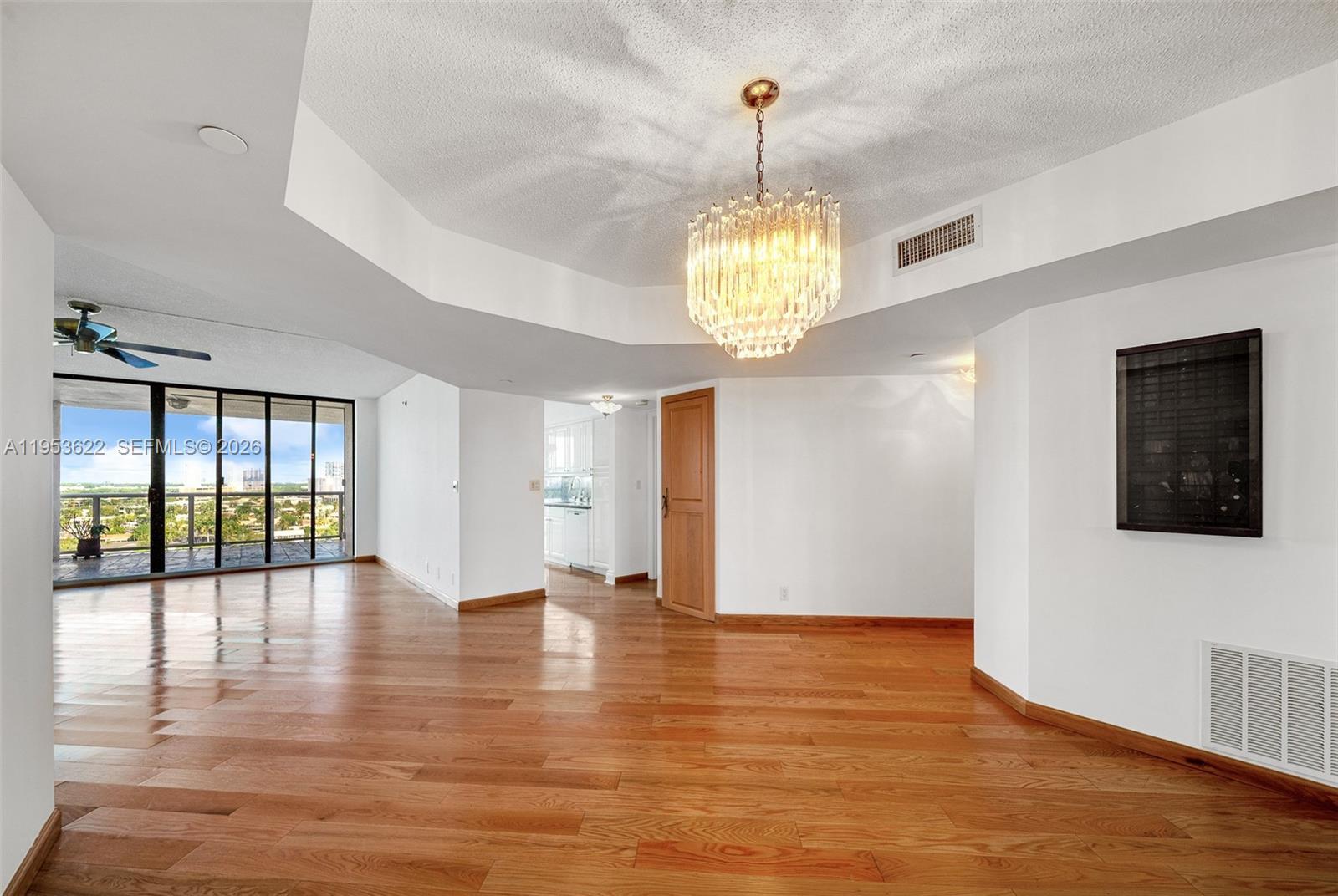3598 NE Yacht Club Dr # 1402, Aventura FL 33180 photo 3