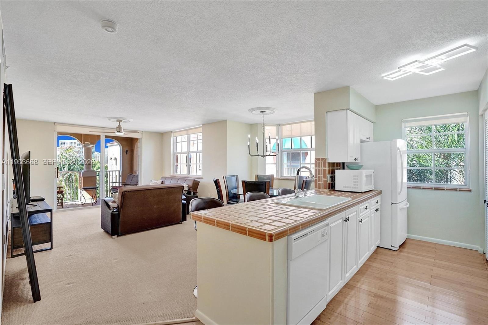 Aventura, FL 33180 photo 3