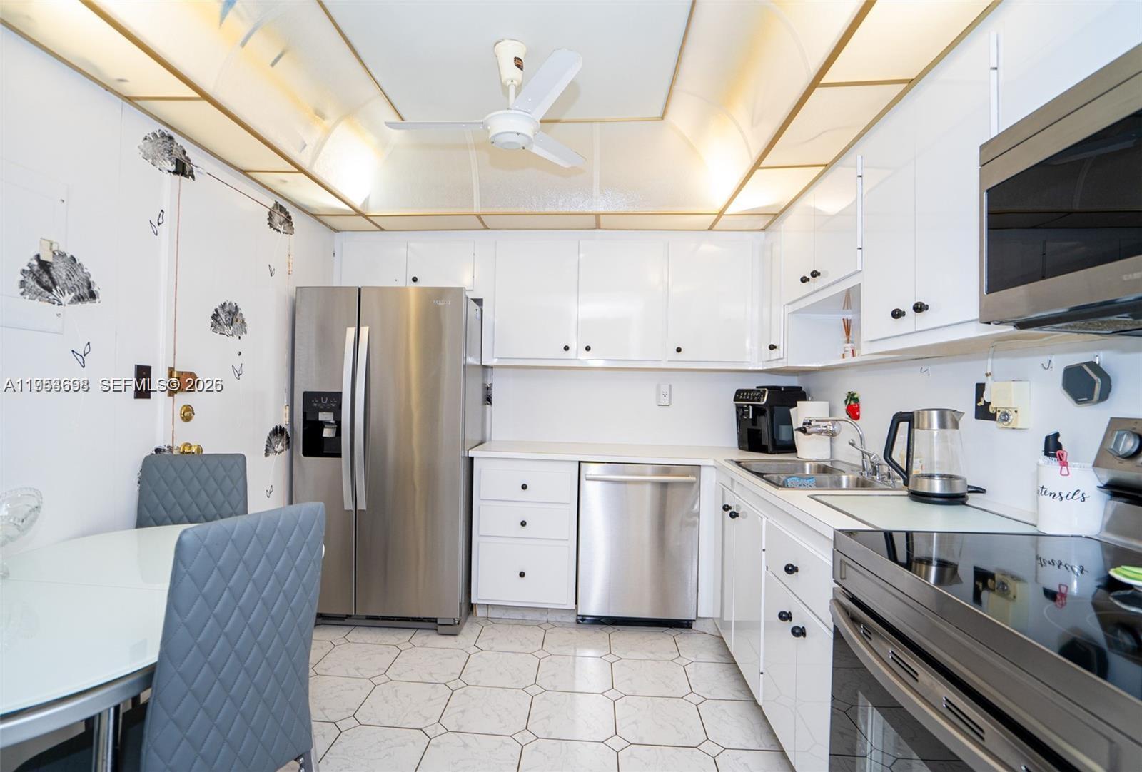 1833 S Ocean Dr # 1103, Hallandale Beach FL 33009 photo 4