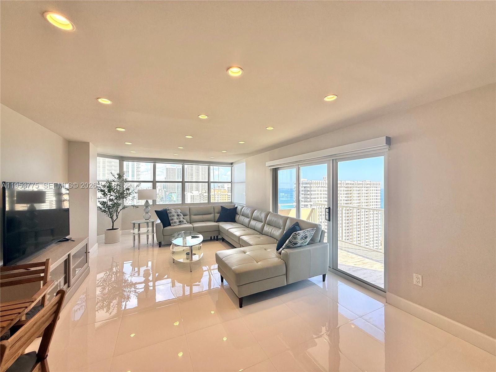 1985 S Ocean Dr # 22P, Hallandale Beach FL 33009 photo 4