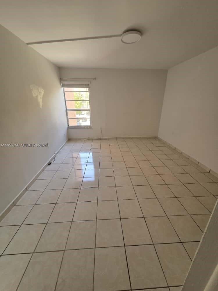 4717 NW 7th St # 10, Miami FL 33126 photo 2