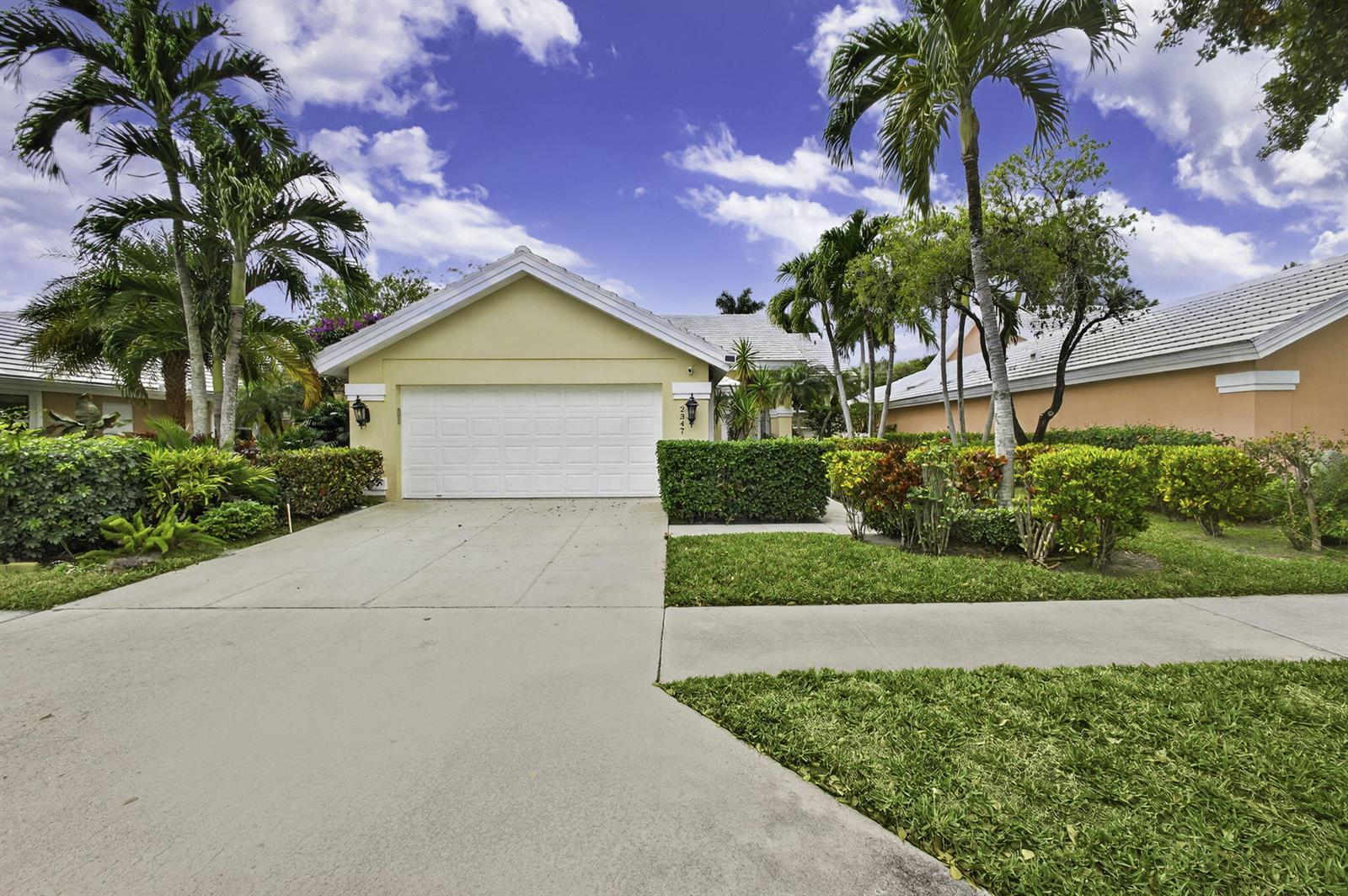2347 Saratoga Bay Drive, West Palm Beach FL 33409 photo 5