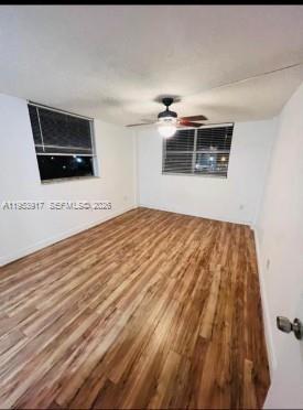 North Miami Beach, FL 33160 photo 3