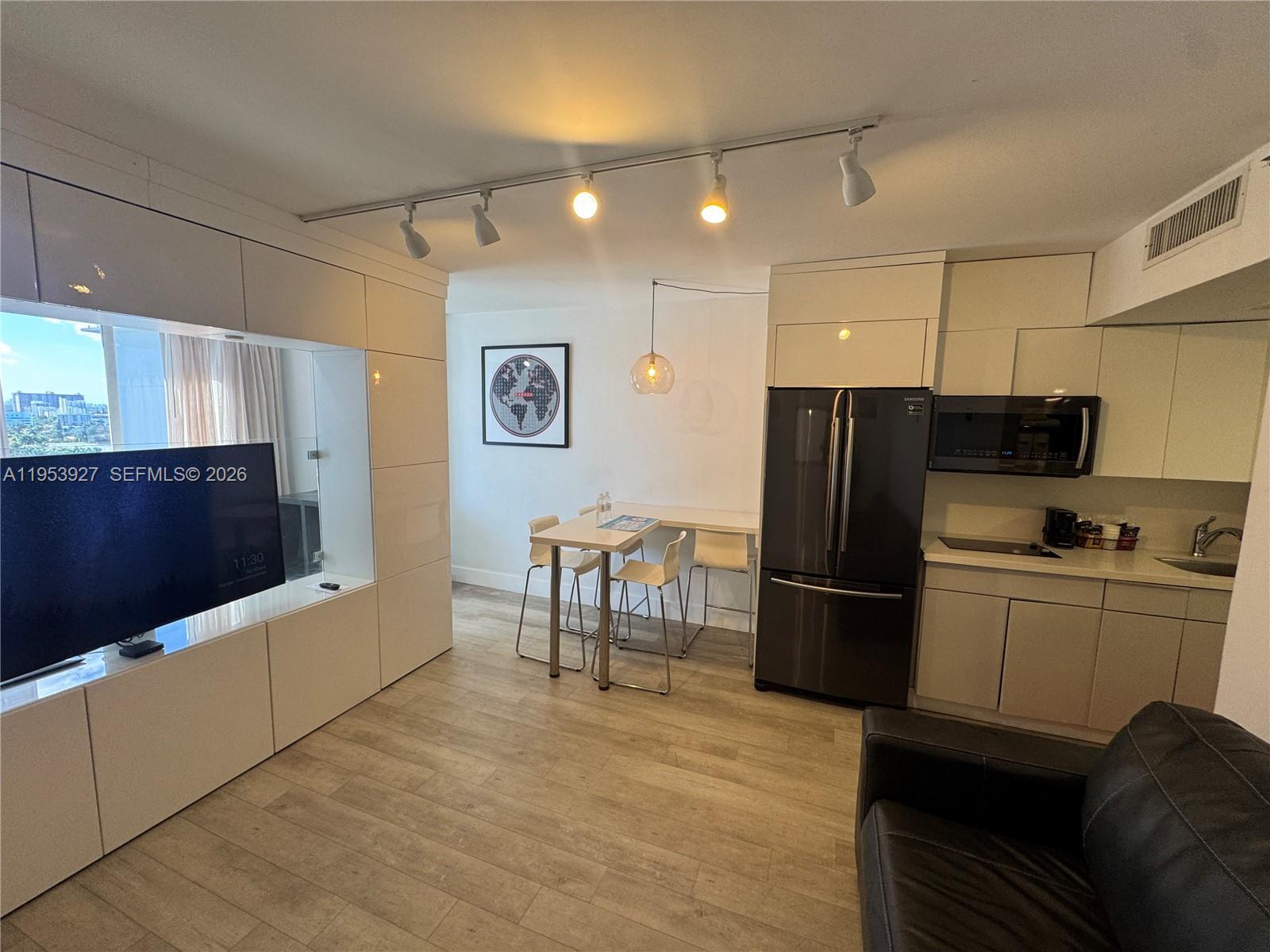 19201 Collins Ave # 1004, Sunny Isles Beach FL 33160 photo 5