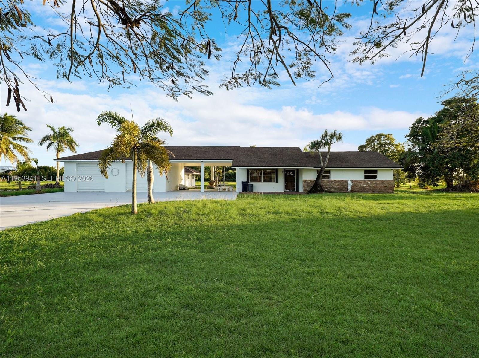 20000 SW 216th St, Miami FL 33170