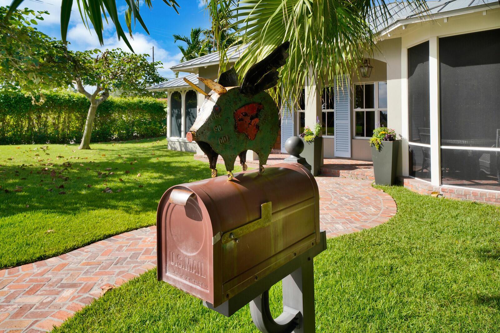 137 S Oak Street, Lantana FL 33462 photo 2