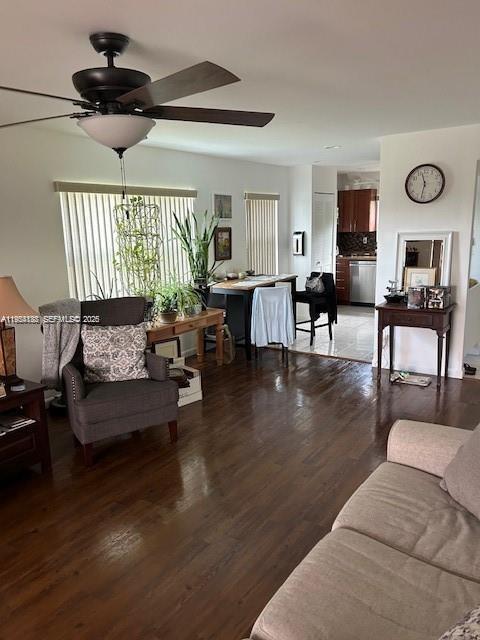 9841 Sunrise Lakes Blvd # 310, Sunrise FL 33322 photo 2