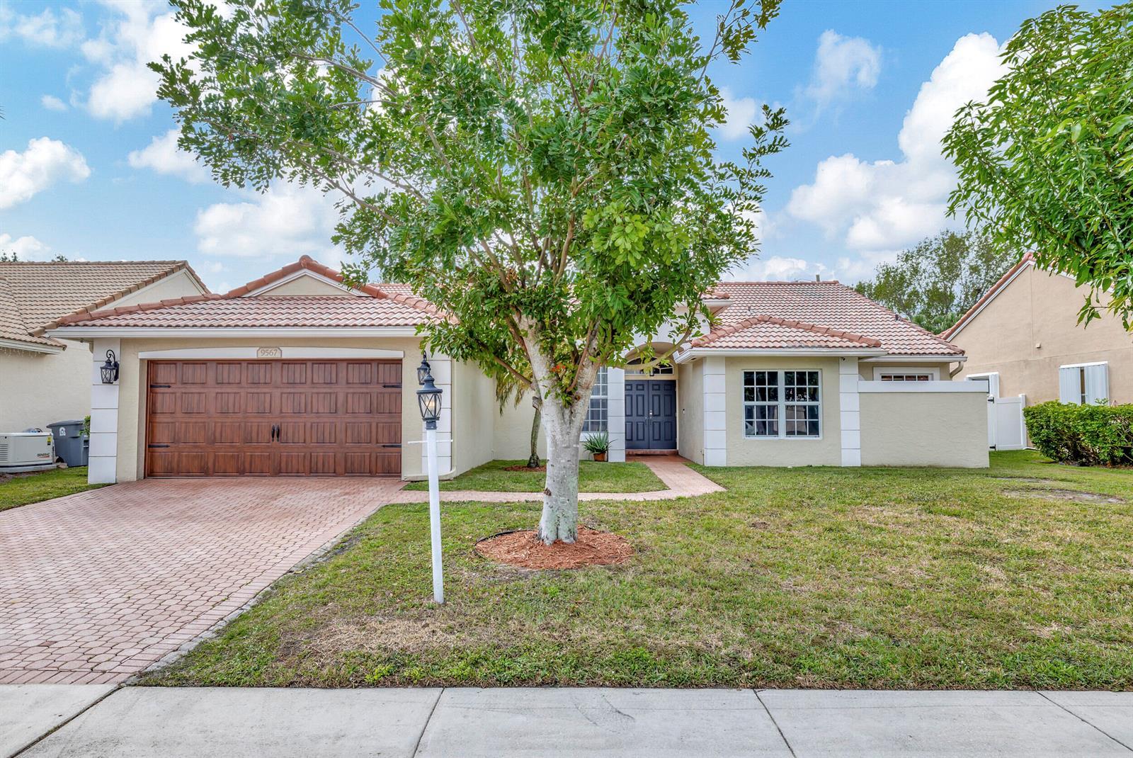 9567 Lake Serena Drive, Boca Raton FL 33496 photo 2