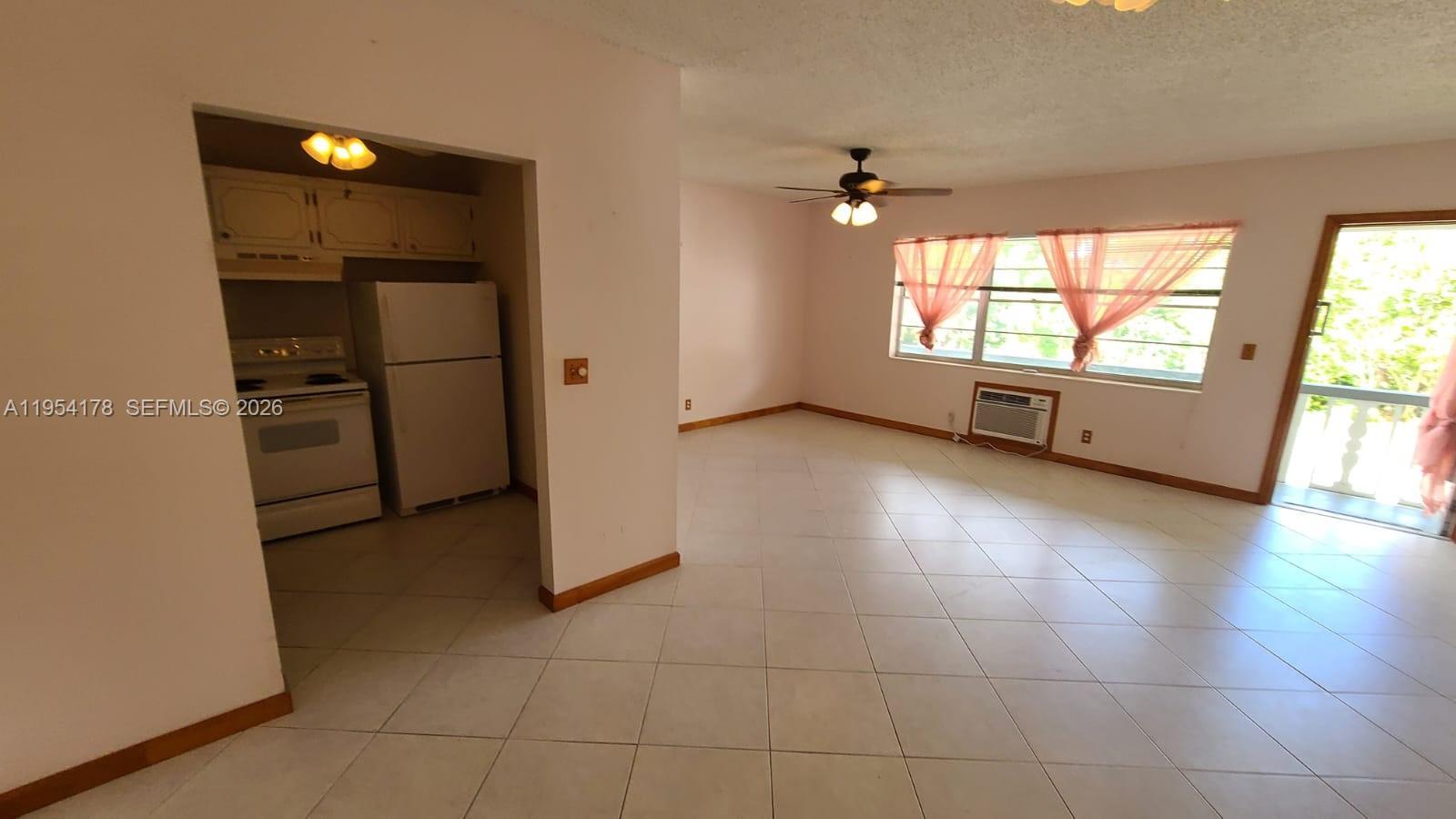 135 Coventry F # 135, West Palm Beach FL 33417 photo 2