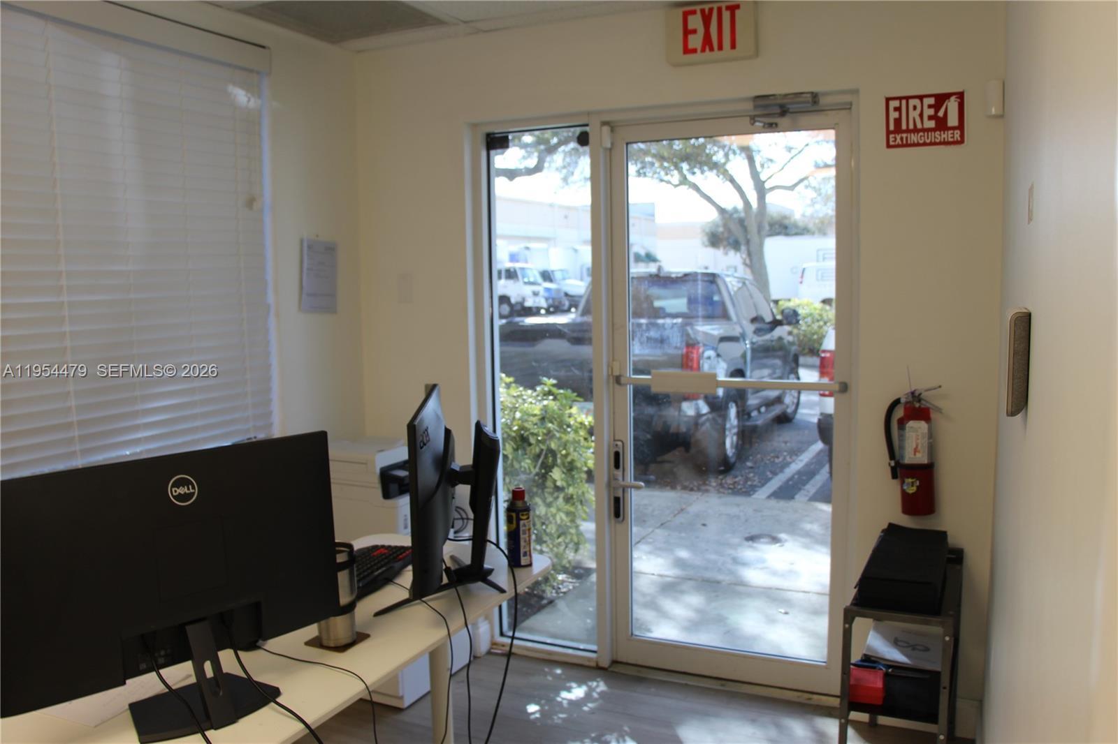 Pompano Beach, FL 33069 photo 3