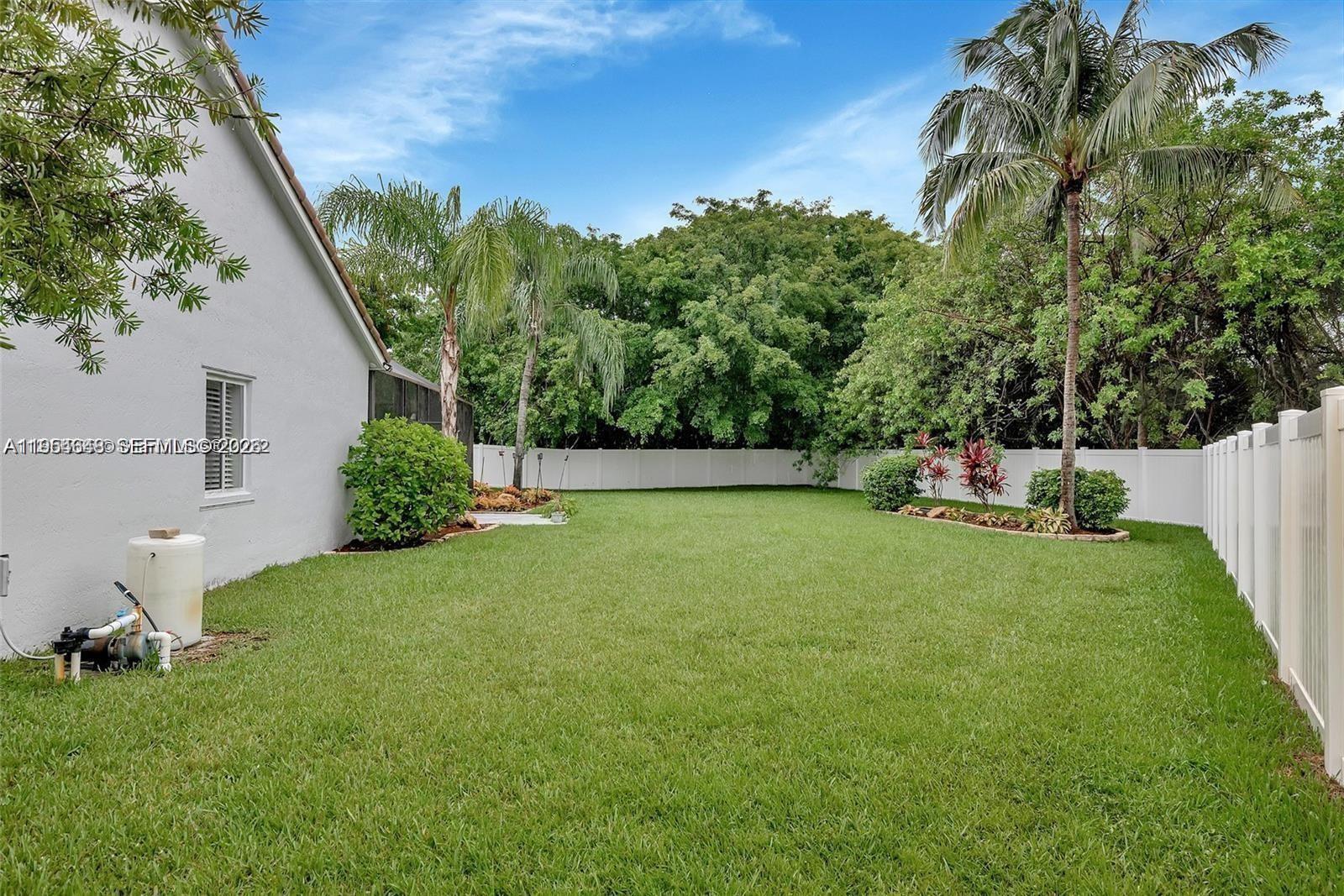 1800 Water Ridge Dr, Weston FL 33326 photo 4