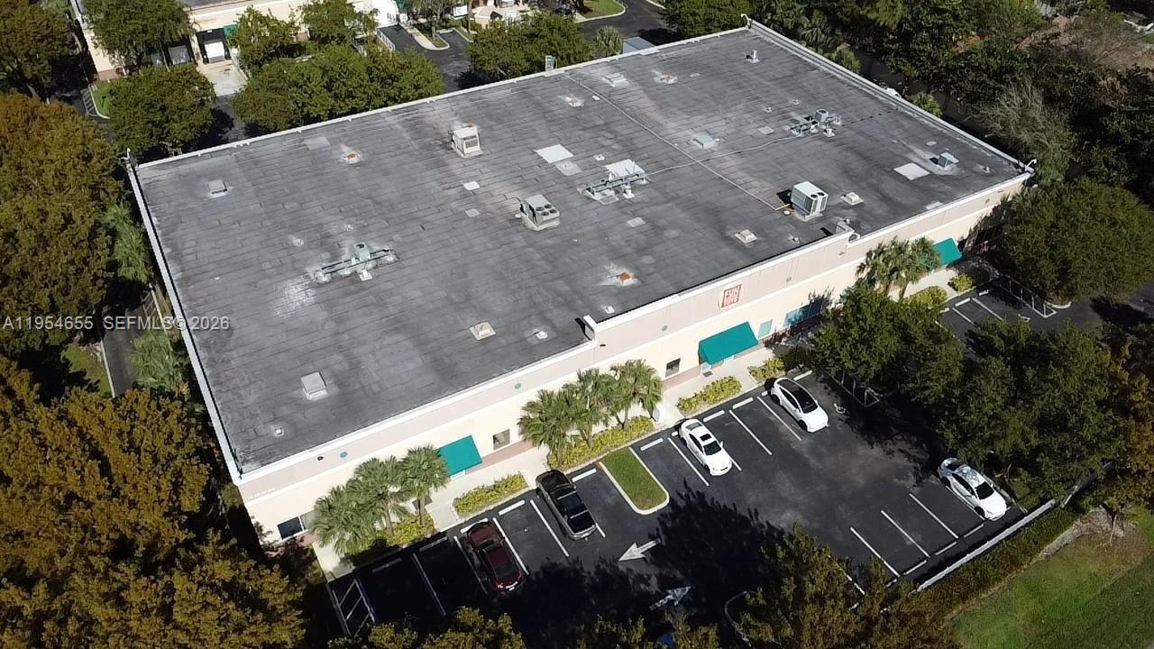 74 SW 12th Ave, Dania Beach FL 33004 photo 2