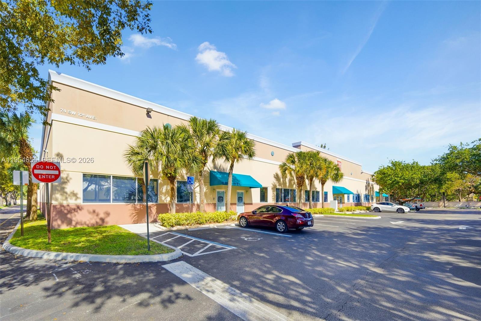 74 SW 12th Ave, Dania Beach FL 33004