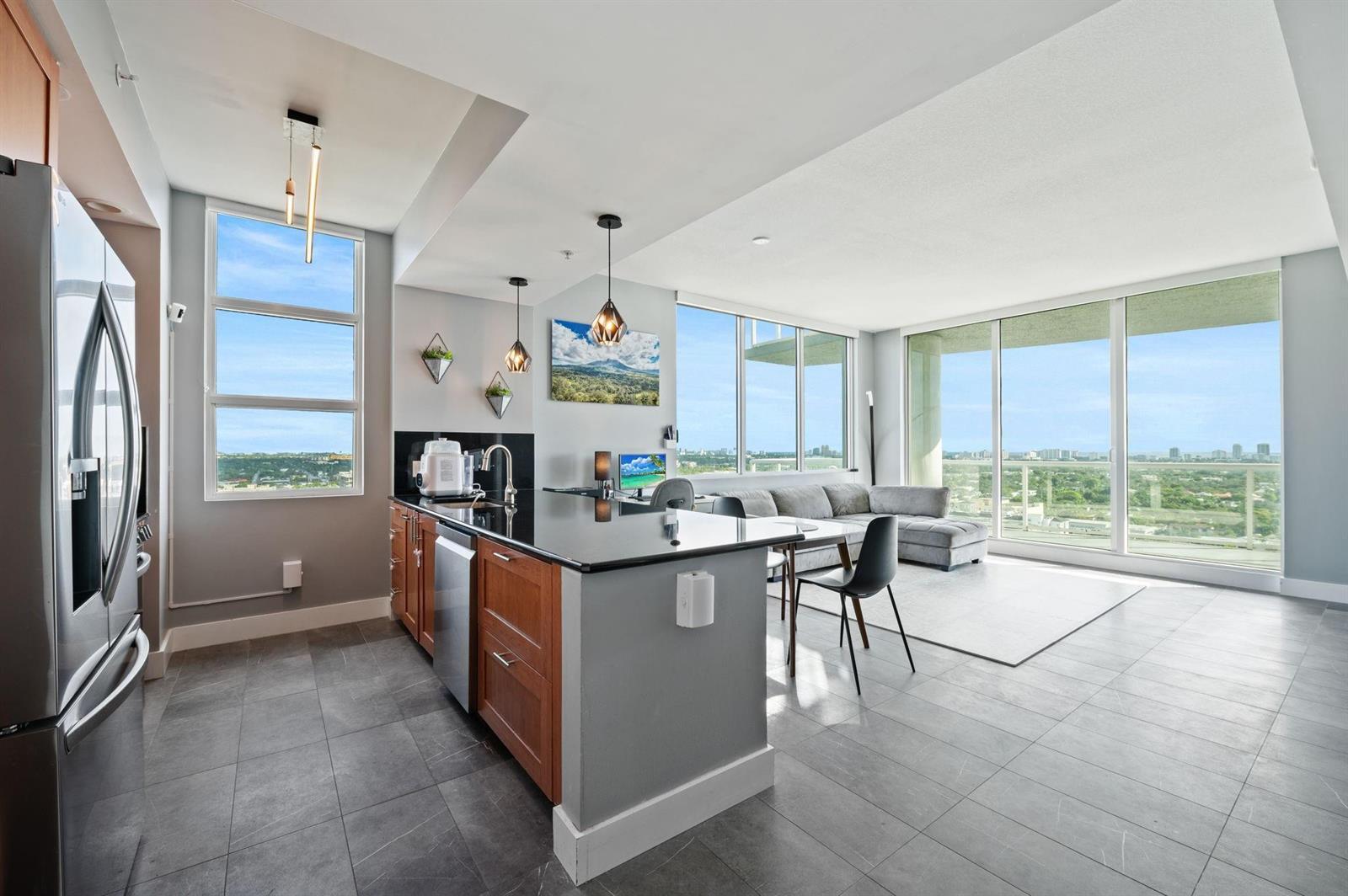 315 NE 3rd Avenue # 1907, Fort Lauderdale FL 33301 photo 2