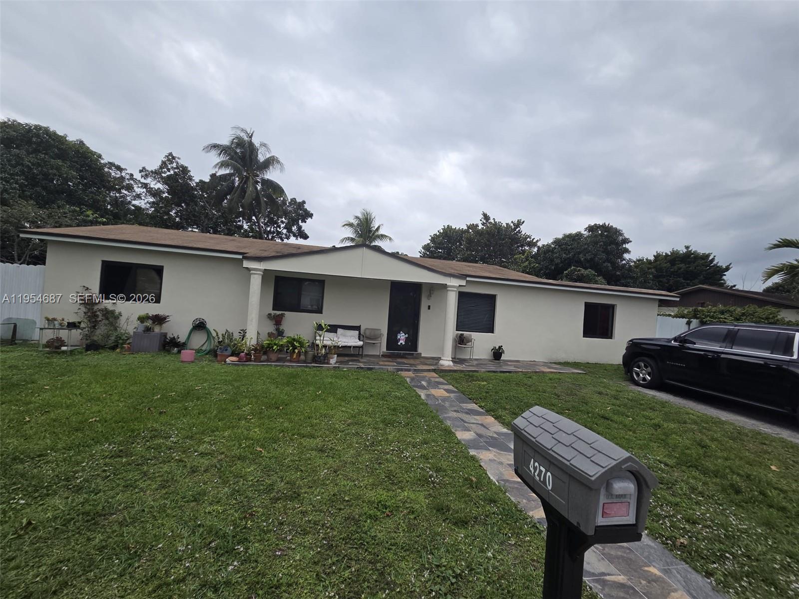 4270 NW 198th St, Miami Gardens FL 33055