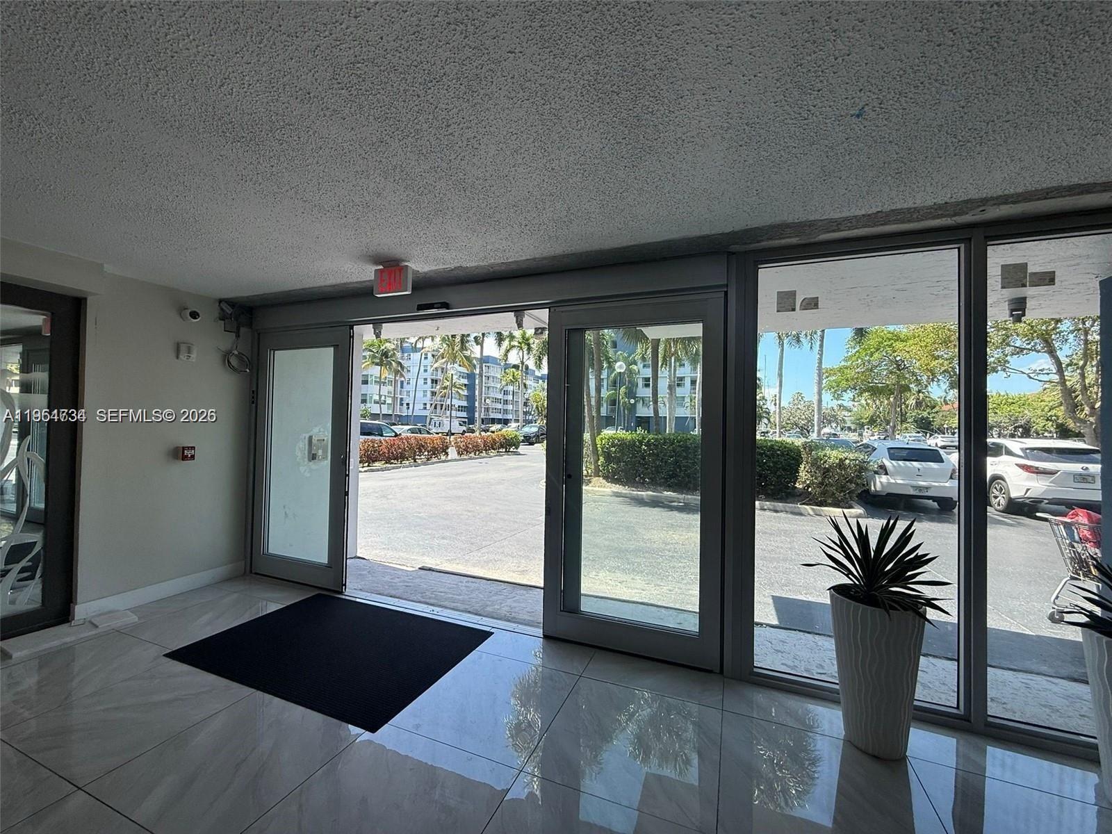 16546 NE 26th Ave # 4J, North Miami Beach FL 33160 photo 3