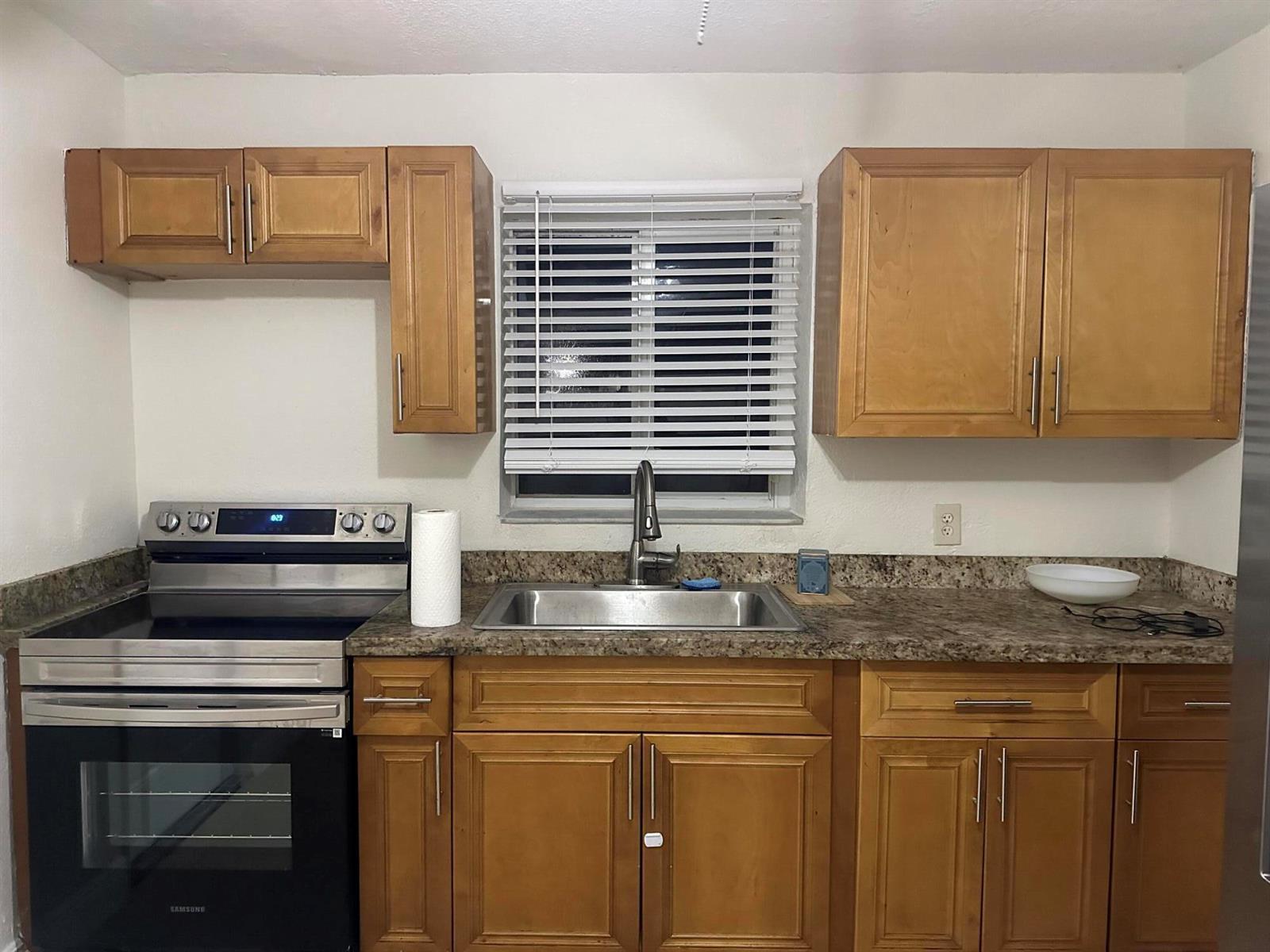 225 NW 125th Street, North Miami FL 33168 photo 2