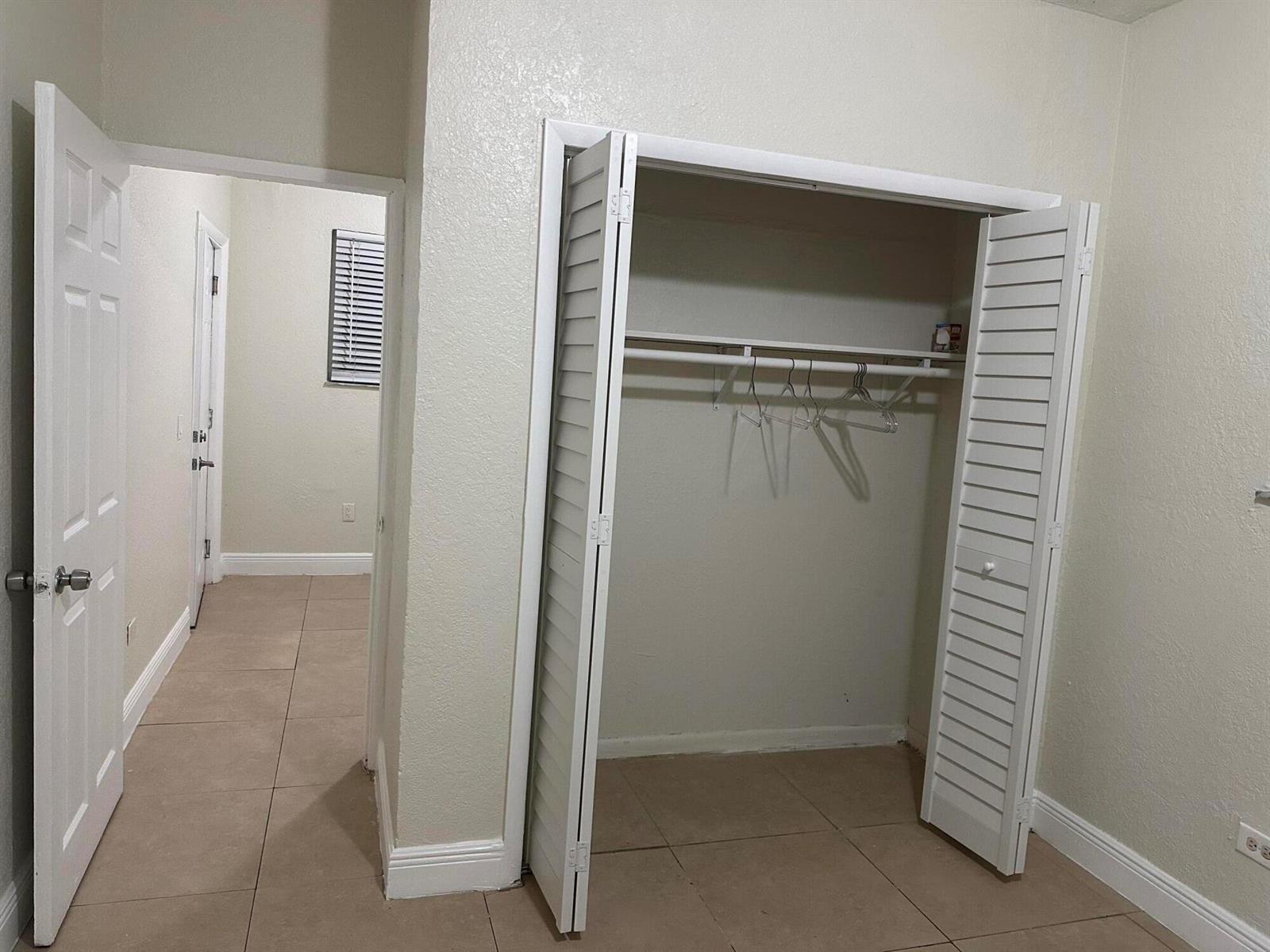 225 NW 125th Street, North Miami FL 33168 photo 4