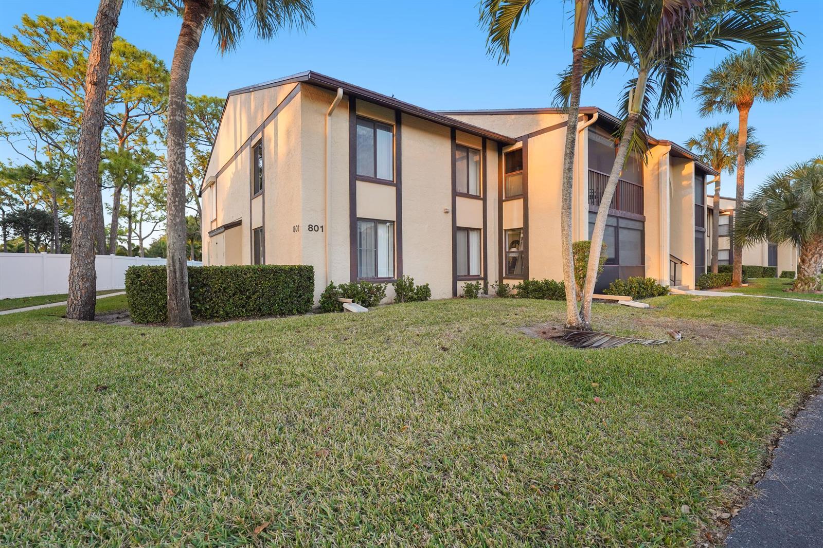801 Sky Pine Way # A2, FL 33415