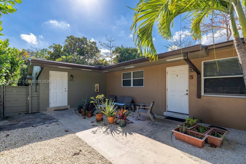 2470-2472 NE 182nd Ter, North Miami Beach FL 33160 photo 3