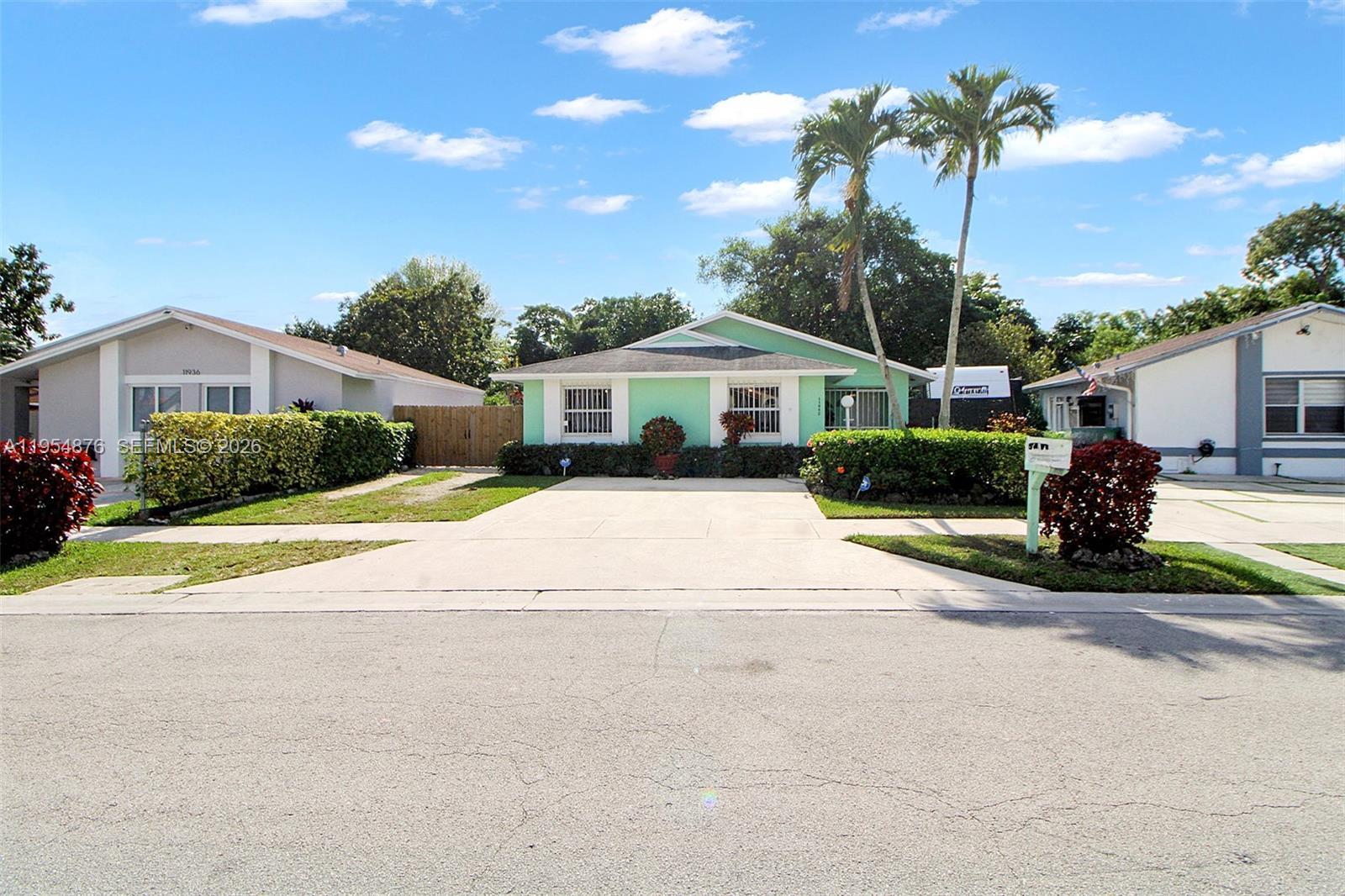 11942 SW 210th St, Miami FL 33177 photo 2