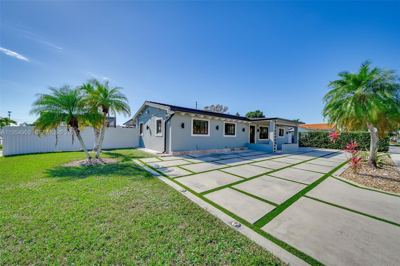 11800 SW 35th St, Miami FL 33175 photo 2