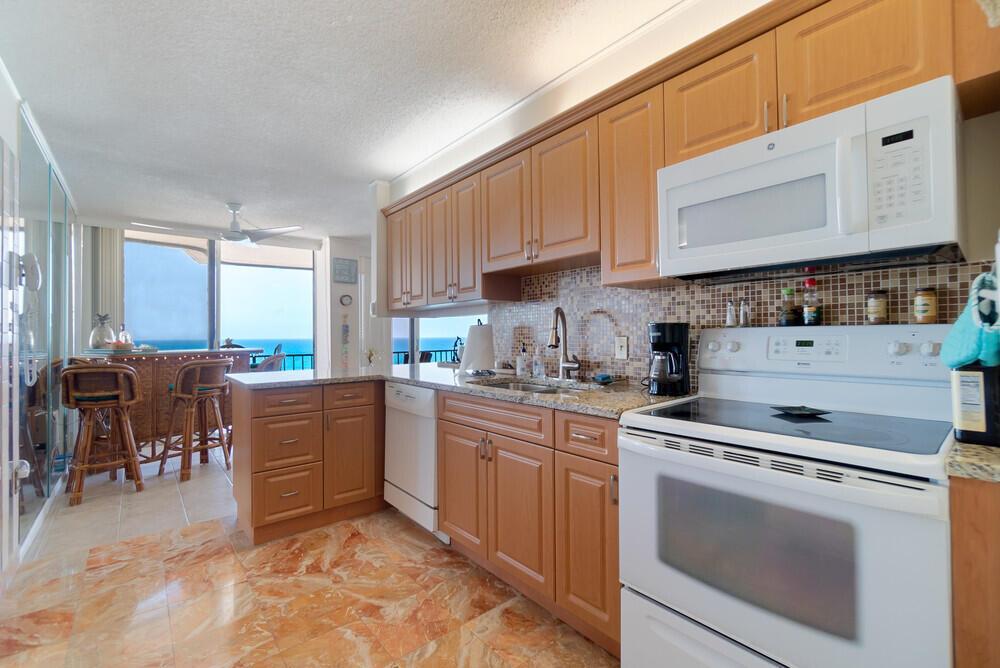 4200 N Ocean Drive # 1806, Singer Island FL 33404 photo 4