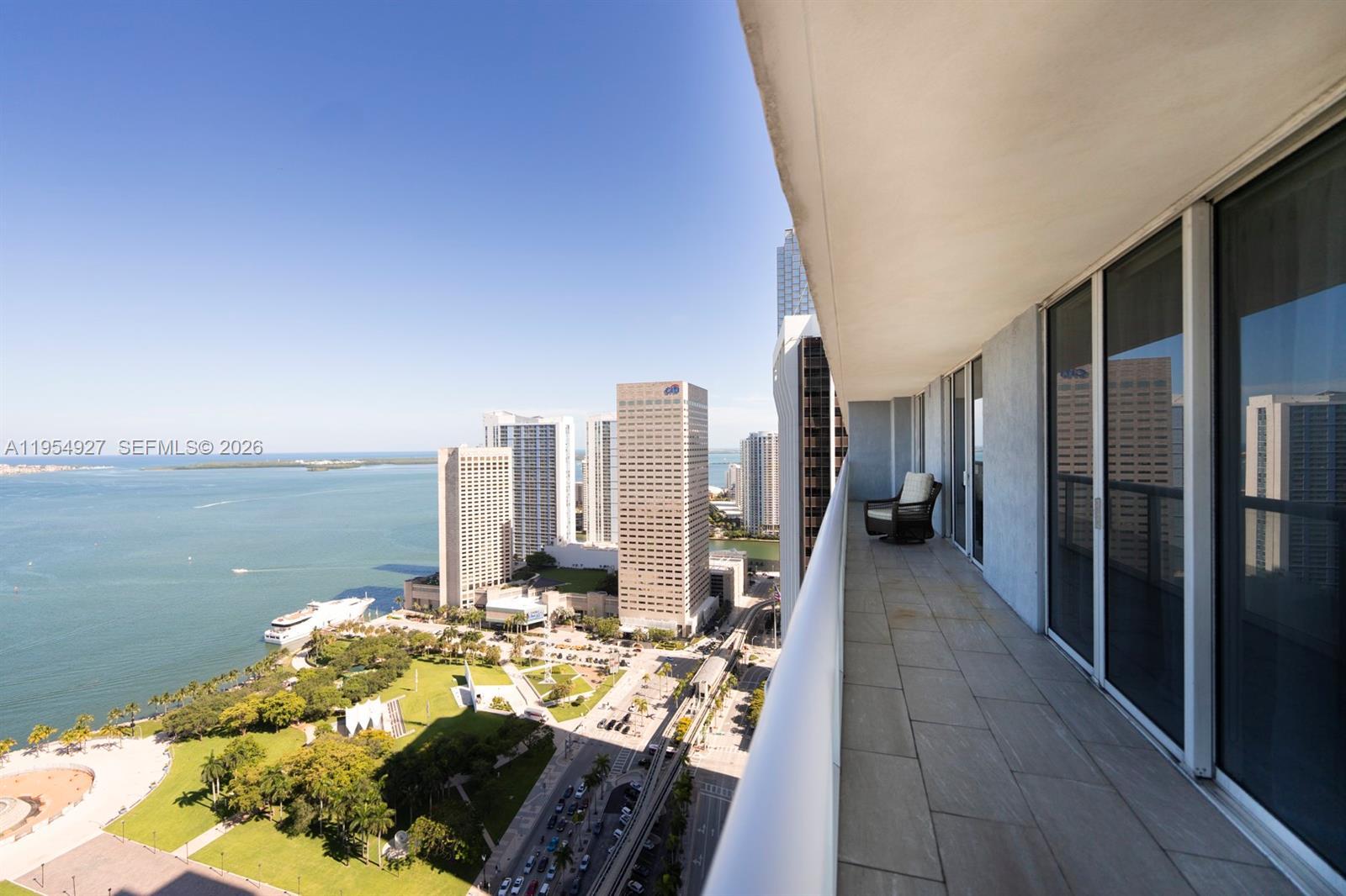 50 Biscayne Blvd # 3702, Miami FL 33132 photo 2